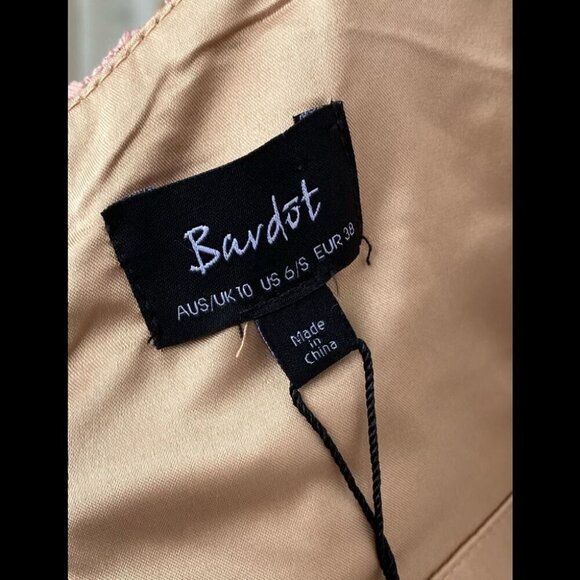 BARDOT FAE LACE DRESS IN DUSTY ROSE 6 - Picture 9 of 16